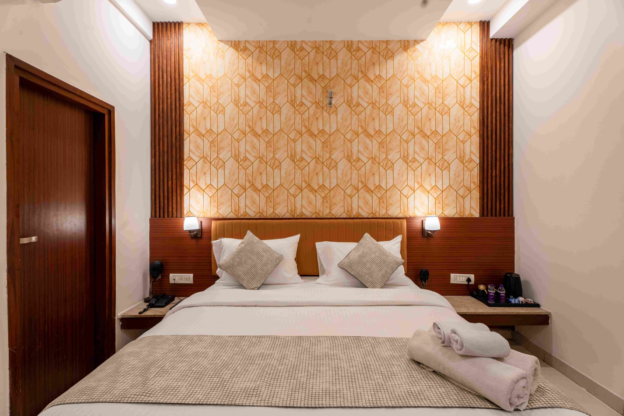 Accommodation near Medanta Hospital Gurgaon